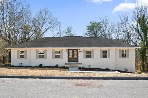 482 King Crest Ln, Hixson, TN 37343