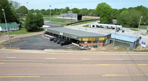 1056 Van Hook St E, Milan, TN 38358