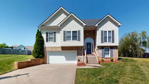 596 Rolling Rock Ct, Clarksville, TN 37043