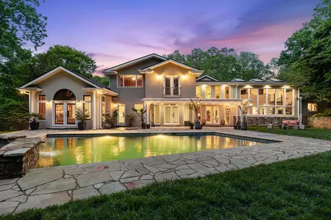 6617 Rolling Fork Dr, Nashville, TN 37205
