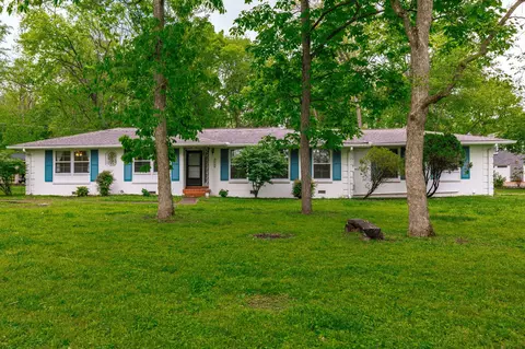 820 Nella Dr, Goodlettsville, TN 37072