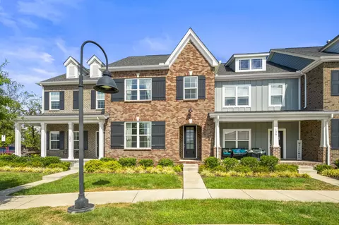123 Saddlewood Ln, Hendersonville, TN 37075