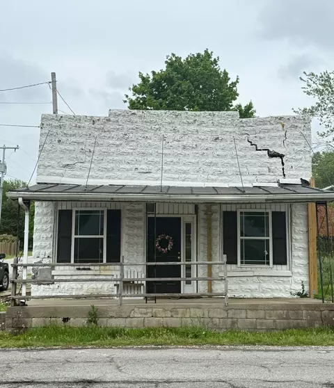 500 S Russell St, Portland, TN 37148