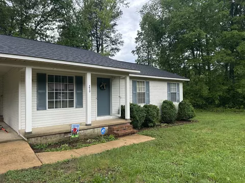 230 Union Camp Dr, Savannah, TN 38372