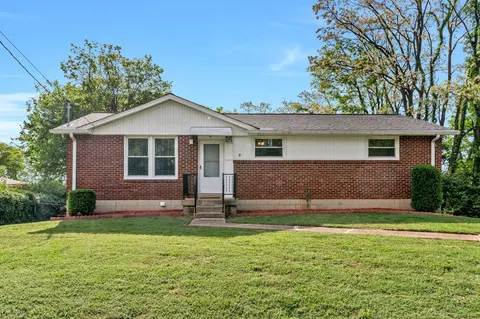 198 Bonnafield Dr, Hermitage, TN 37076