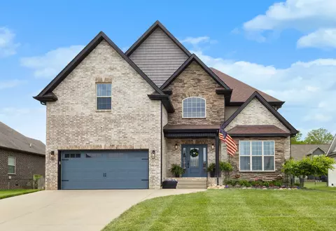 404 Barr Dr, Clarksville, TN 37043