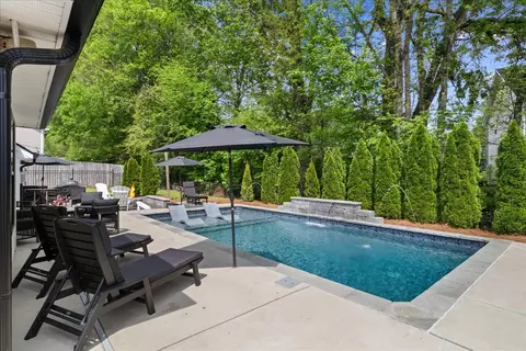 Exterior - 3715 Ivanora Dr, Spring Hill, TN 37174 photo 10 of 22