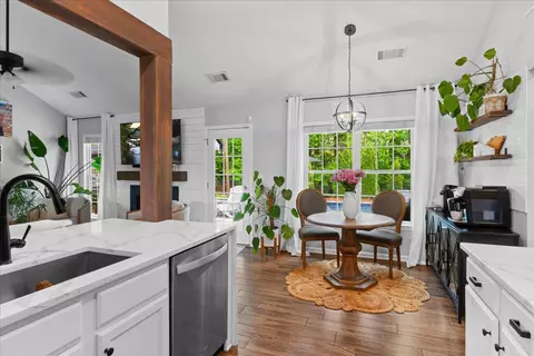 Kitchen - 3715 Ivanora Dr, Spring Hill, TN 37174 photo 5 of 5