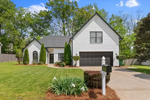 3715 Ivanora Dr, Spring Hill, TN 37174