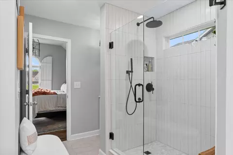 Bath - 3715 Ivanora Dr, Spring Hill, TN 37174 photo 4 of 5