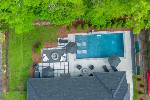 Exterior - 3715 Ivanora Dr, Spring Hill, TN 37174 photo 15 of 22