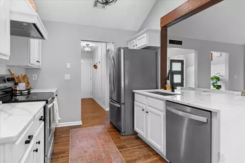 Kitchen - 3715 Ivanora Dr, Spring Hill, TN 37174 photo 3 of 5