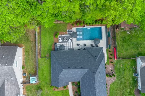 Exterior - 3715 Ivanora Dr, Spring Hill, TN 37174 photo 16 of 22