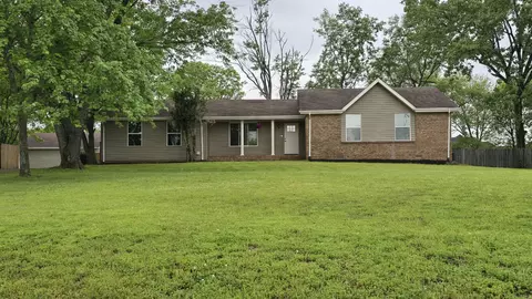 320 Lisa Ln, Gallatin, TN 37066