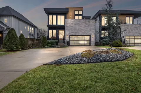 2213 Castleman Dr, Nashville, TN 37215