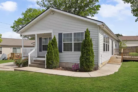 2121 Beachfront Ave, Antioch, TN 37013