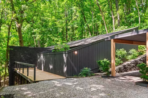 5040 Villa Crest Dr, Nashville, TN 37220