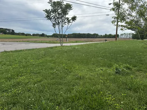 316 N Main St, Loretto, TN 38469 photo 6