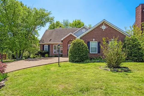 5125 Millbrook Dr, Nashville, TN 37221