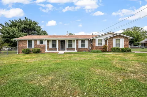 109 Valley View Dr, Old Hickory, TN 37138