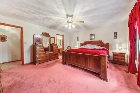 Bedroom - 9 Frame Ln, Kelso, TN 37348 photo 3 of 5