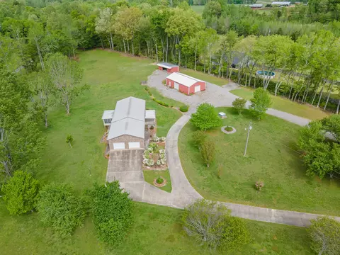 9 Frame Ln, Kelso, TN 37348