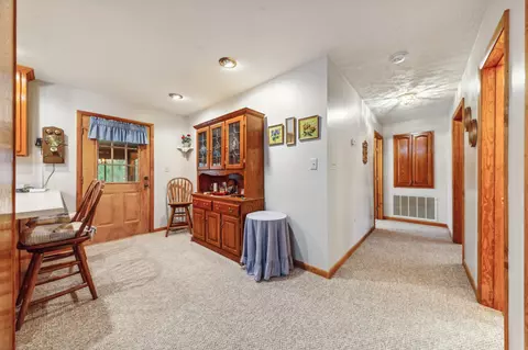 Entry Way - 9 Frame Ln, Kelso, TN 37348 photo 6 of 6
