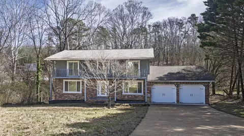 1113 Everett Dr, Chattanooga, TN 37421