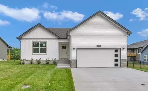 497 Herman Dr, Clarksville, TN 37042