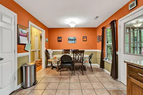 Dining - 100 Treeann Ln, Ringgold, GA 30736 photo 2 of 2