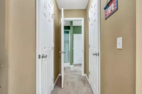 Entry Way - 100 Treeann Ln, Ringgold, GA 30736 photo 2 of 5
