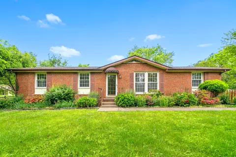 2037 Ogburn Chapel Rd, Clarksville, TN 37042