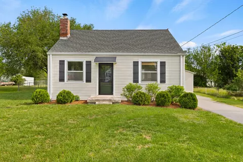 74 Peachtree St, Nashville, TN 37210