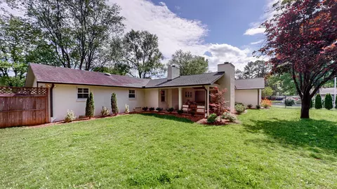 Exterior - 1722 Berkeley St, Murfreesboro, TN 37129 photo 10 of 11