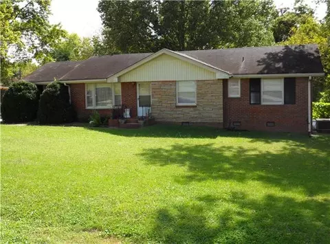 2816 Donna Hill Dr, Nashville, TN 37214