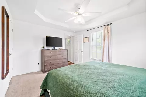 Bedroom - 6417 Highway 25 E, Springfield, TN 37172 photo 2 of 7