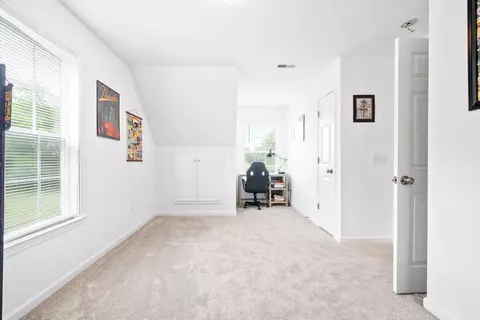 Bedroom - 6417 Highway 25 E, Springfield, TN 37172 photo 5 of 7