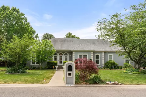 903 Banner Dr, Murfreesboro, TN 37129
