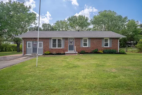 113 Horn Ave, Loretto, TN 38469 photo 2