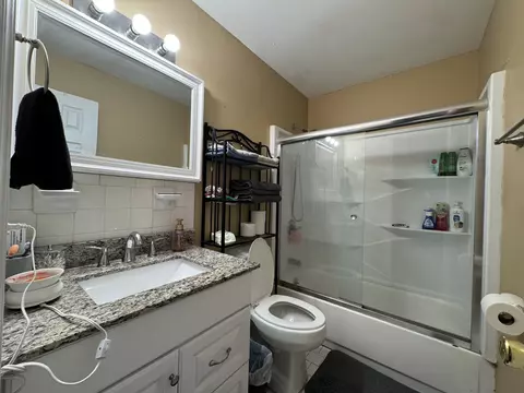 Bath - 108 Short St, Dickson, TN 37055 photo 1 of 1