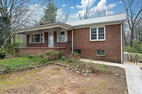 2435 Ridgeview Dr NW, Cleveland, TN 37311