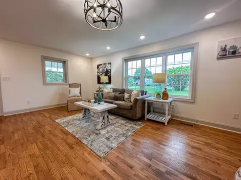 Living - 116 Smith Cir, Loretto, TN 38469 photo 1 of 2