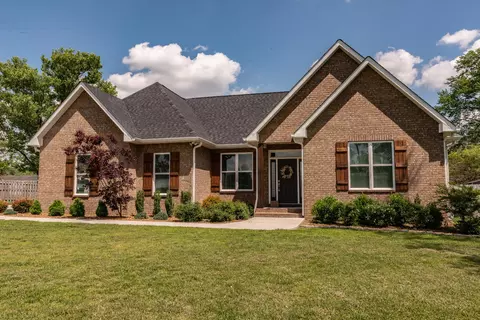 213 Skyview Ln, Tullahoma, TN 37388
