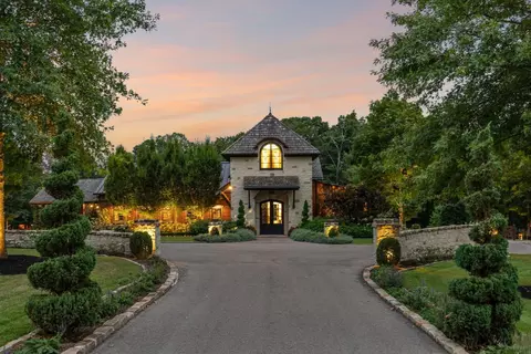 5715 Greenbrier Rd, Franklin, TN 37064