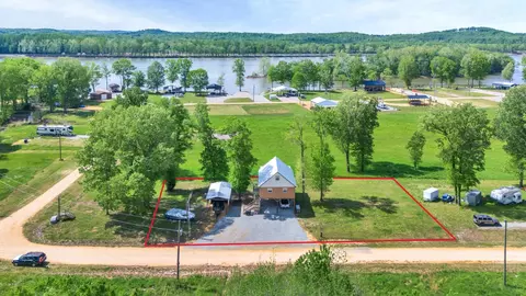 360 Willa Rdg E, Clifton, TN 38425