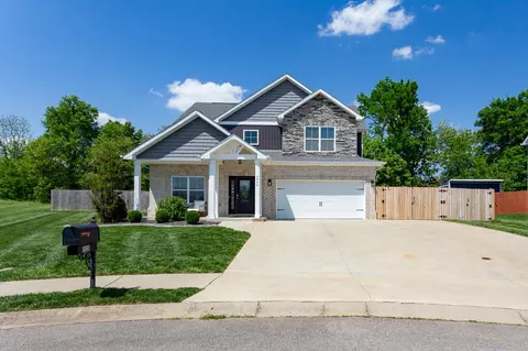 3526 Clover Hill Dr, Clarksville, TN 37043
