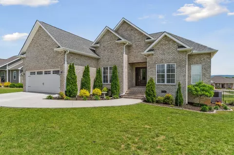 229 Harvest Farm Lake Rd, Mcminnville, TN 37110