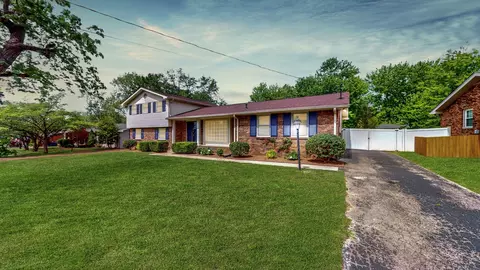 4534 Baton Rouge Dr, Hermitage, TN 37076