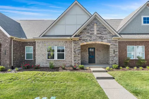 9066 Headwaters Dr, Franklin, TN 37064