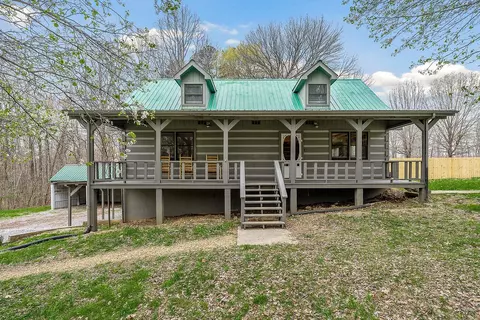 843 Pine Orchard Rd, Smithville, TN 37166